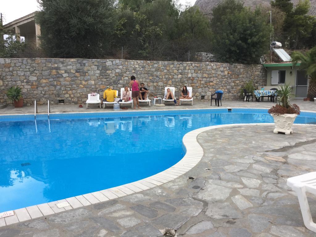 Voula Ilias Panormos (Kalymnos)